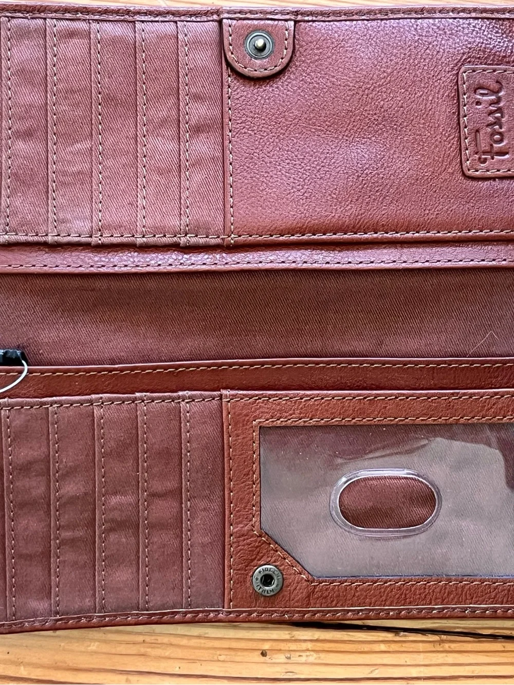 Fossil Brown Leather Tag Wallet Accent